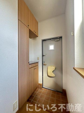 ハッピネスハウスBの玄関