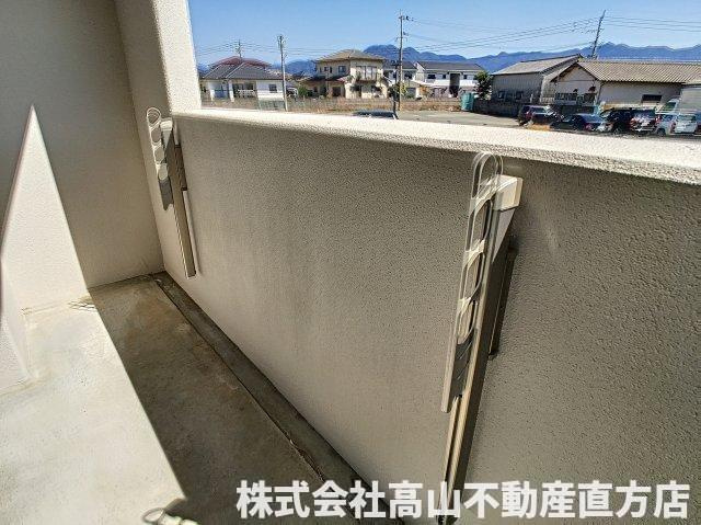 直方市大字下新入の賃貸マンションのバルコニー