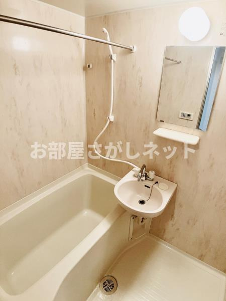 イーストコート芝【おとり物件なし】#学生・社会人にオススメ！初期費用分割払いOK！の浴室