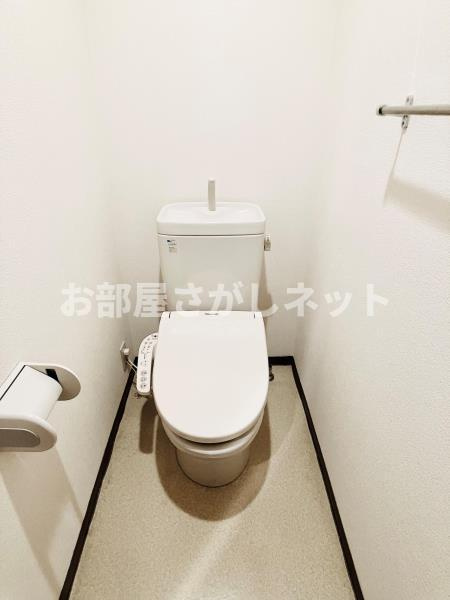イーストコート芝【おとり物件なし】#学生・社会人にオススメ！初期費用分割払いOK！のトイレ