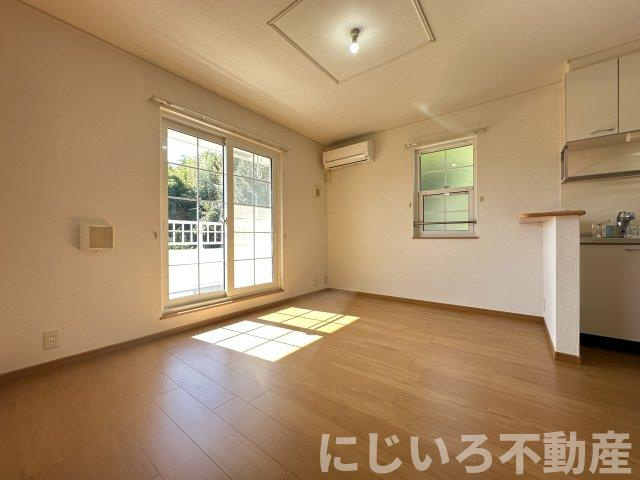ハッピネスハウスBの居間・リビング