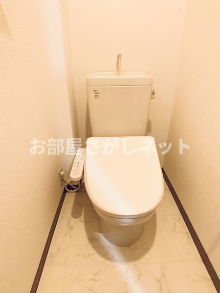 イーストコート芝【おとり物件なし】#学生・社会人にオススメ！初期費用分割払いOK！のトイレ