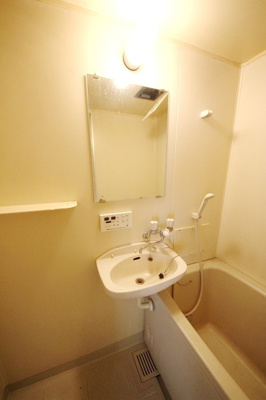 【洗面所】 | くるみハイツ２ | 広い洗面スペース