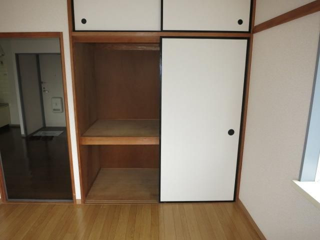 【収納】 | くるみハイツ２ | 大きなものも収納できそうです
