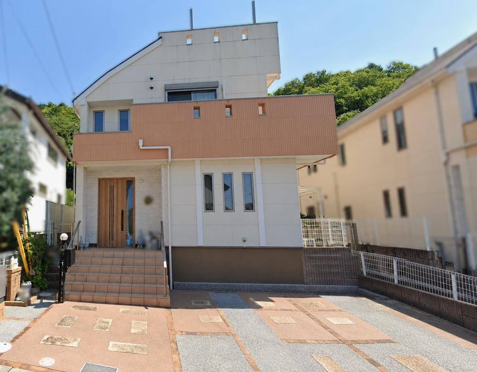 箕面市森町中3丁目中古一戸建て│4SLDK＋駐車3台可