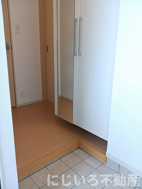 ボヌールAの玄関