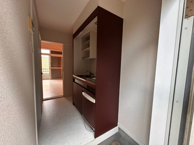 CASA-1の玄関