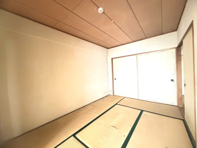 ヴィラ舞子五色山の和室