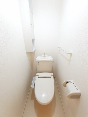 ライトブレス　Ｂのトイレ|清潔感のあるトイレです