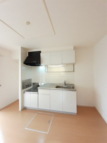 ライトブレス　Ｂのキッチン|コンパクトなキッチンで掃除もラクラク