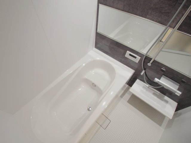 D-roomコサコの浴室