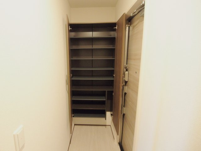 D-roomコサコの玄関