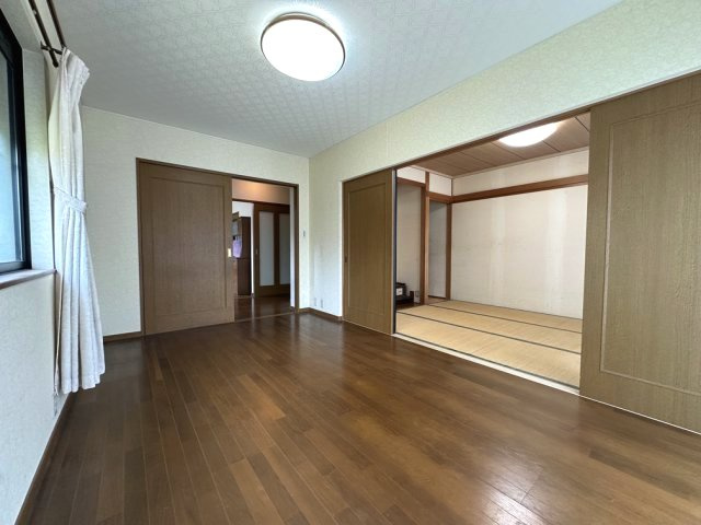 岡崎市茅原沢町字茅生　ちせい台の家の洋室