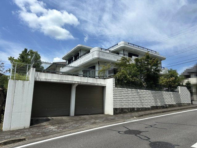 岡崎市茅原沢町字茅生　ちせい台の家の外観