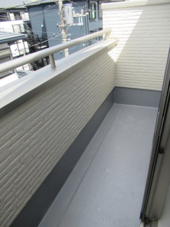 【バルコニー】 | 六浦5丁目　中古戸建 | ２階と３階にバルコニーがあります。