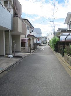 【前面道路含む現地写真】 | 六浦5丁目　中古戸建 | 前面道路含む現地写真