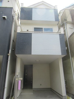 【外観】 | 六浦5丁目　中古戸建 | ３階建て戸建て
