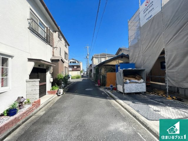 大津市際川　第3期　新築一戸建ての前面道路含む現地写真|周辺は落ち着いた街並みの住宅地！子育てがしやすい住環境です！まだ未完成ですが、現地でしかわからない事もございます。是非一度ご覧ください。
