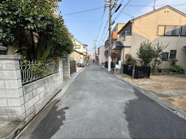 フォレスト高槻の周辺