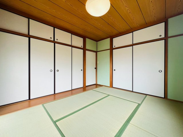 海岸通戸建の寝室