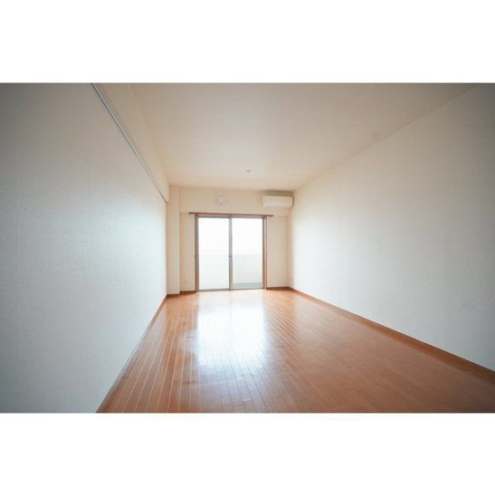 【居間・リビング】ガーデン目黒南 