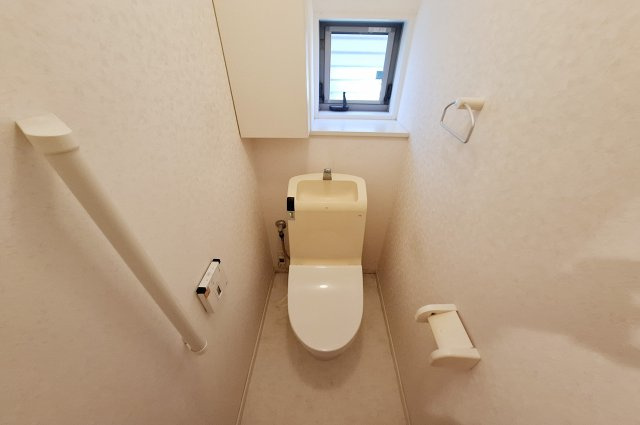 泉南郡熊取町つばさが丘西2丁目のトイレ|1Fトイレ