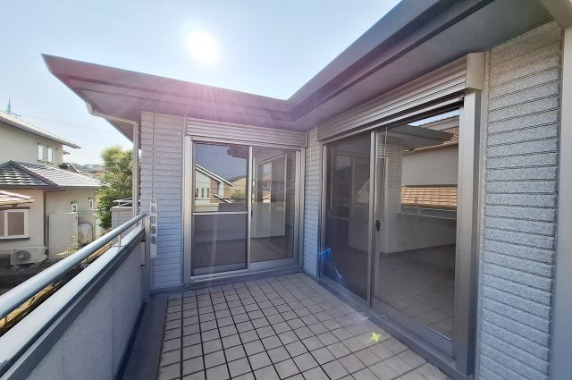 泉南郡熊取町つばさが丘西2丁目のバルコニー|バルコニー：リビング側