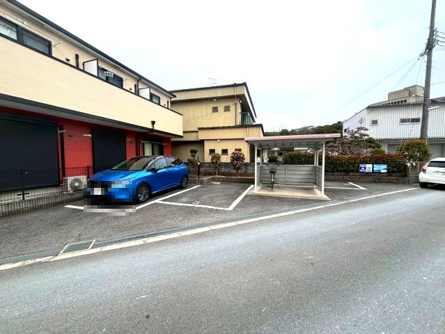 フジパレス里の駐車場