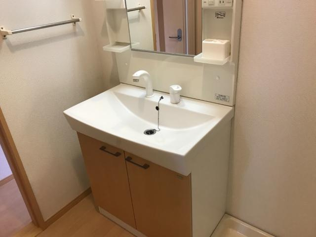 セントラルフィールド前原の洗面所|洗面