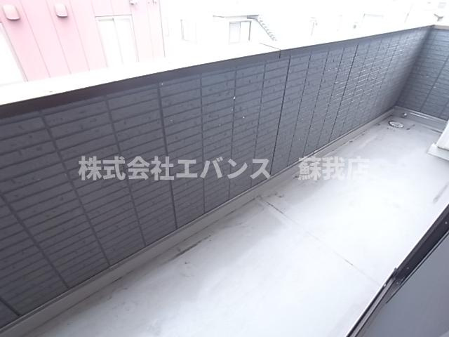 【バルコニー】 | アヴァンスコート参番館 | お洗濯にも便利なバルコニー付き