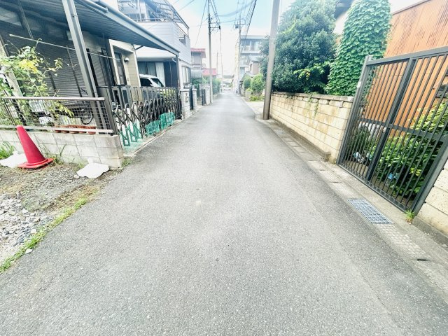 四街道市和良比02期の前面道路含む現地写真|8月28日撮影
