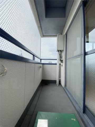 コート新屋敷のバルコニー