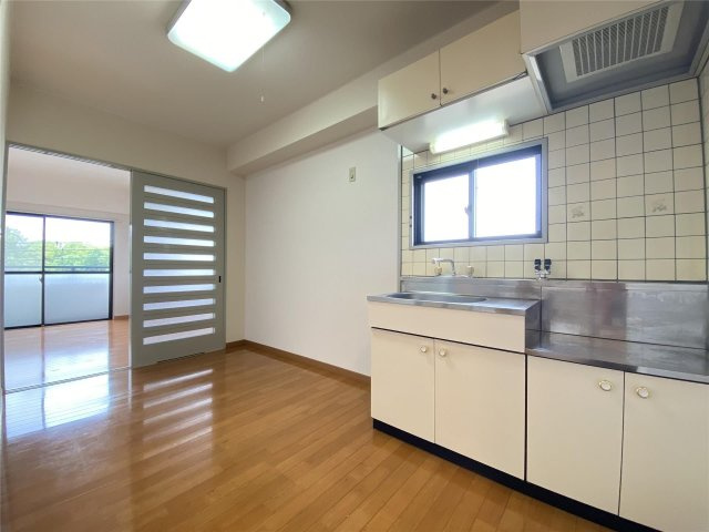 コート新屋敷のキッチン
