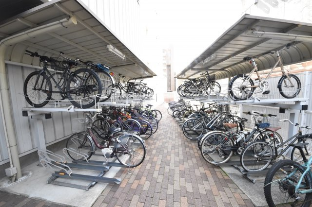 クリスタルブライト天満橋リバーサイドの駐車場|クリスタルブライト天満橋リバーサイド　駐輪場