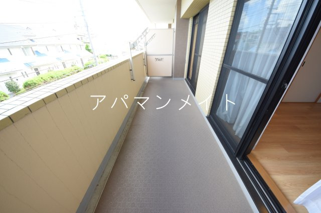【バルコニー】 | NEATビル | お洗濯にも便利なバルコニー付き