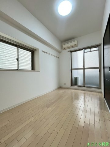 【寝室】 | ラムール難波西