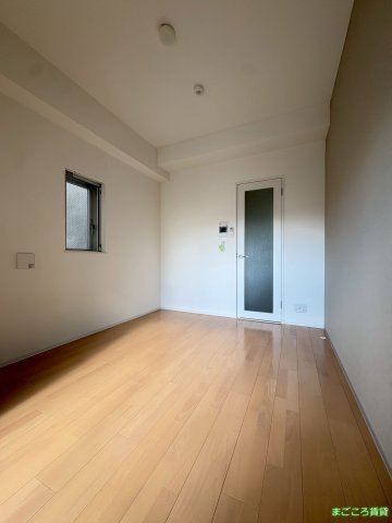 【寝室】 | Luce Kujonishi