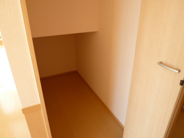 ☆階段下収納☆※別部屋参照写真