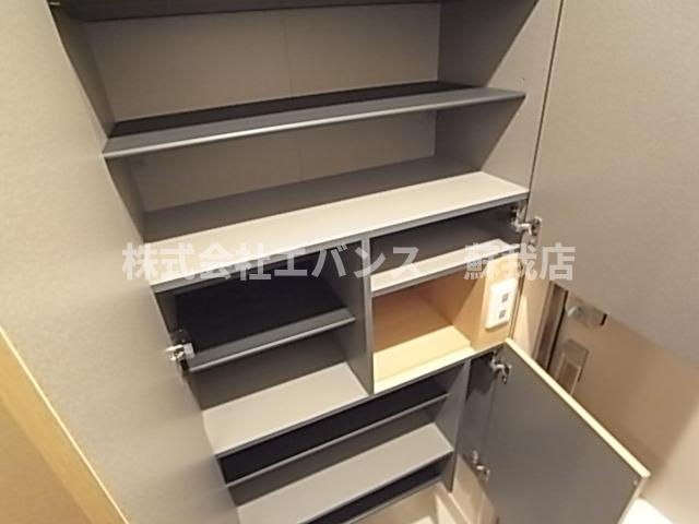 【エントランス】 | カーサエスペランサ | 落ち着いたエントランスです