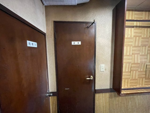 安城市緑町２丁目貸店舗の収納