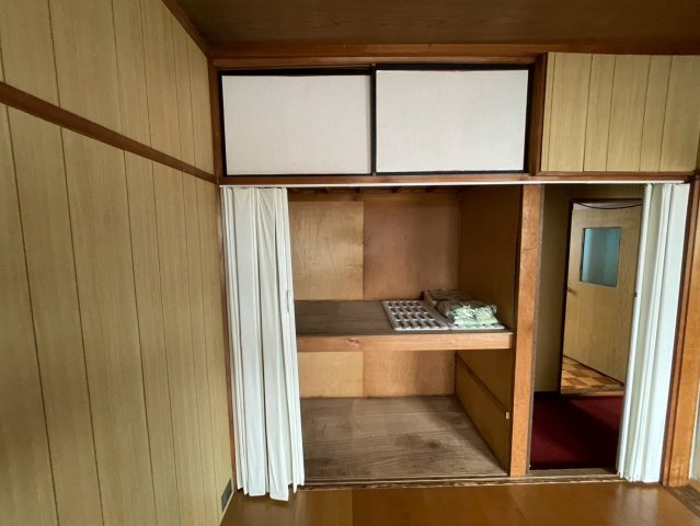 安城市緑町２丁目貸店舗の収納