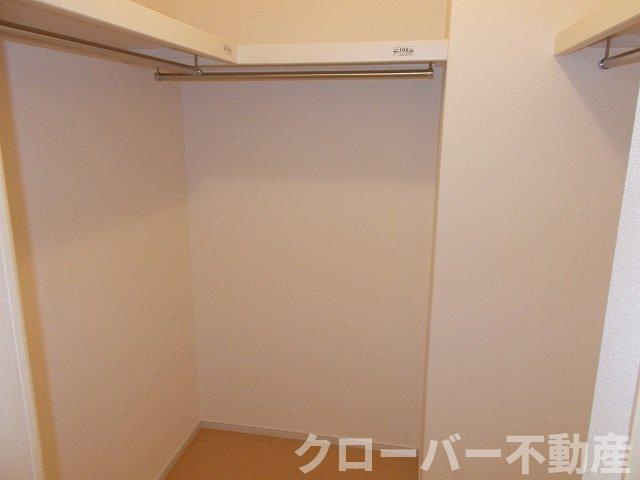ルナ　イ　ソルＢの収納