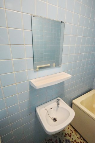 【洗面所】 | 川越三浦マンション | 洗面台です