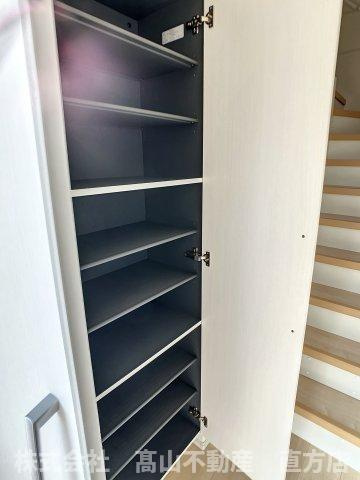 北九州市八幡西区野面１丁目のアパートの収納