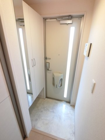 【玄関】