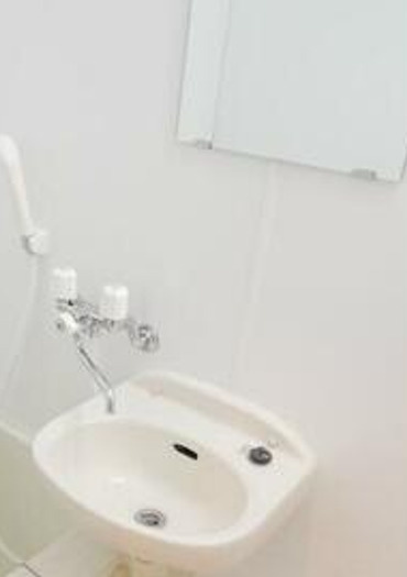 横浜市戸塚区戸塚町の賃貸マンションの洗面所