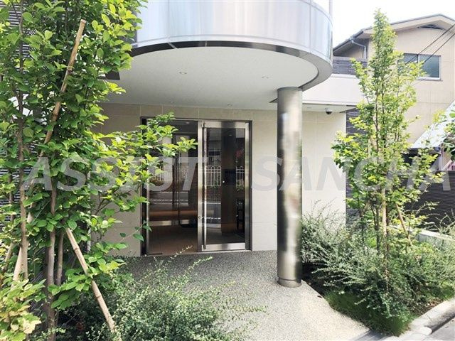 Chez-Moiのエントランス