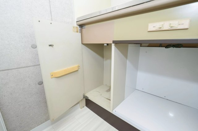 AP769 シャノアール明大前Bの収納|ちょっとした収納スペースも充実しています