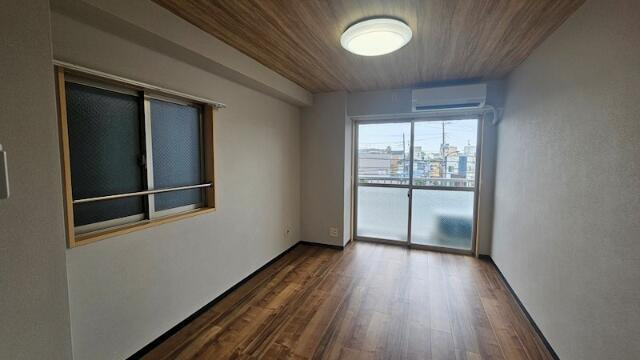 ReDEAL KANAMACHIⅠ の居間・リビング