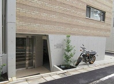 【エントランス】